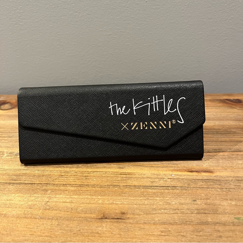 Zenni Black Sunglasses Case and Glass cleaning Towel The Kittles